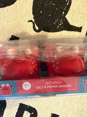 Core Home Red Ceramic Crab Salt & Pepper Shakers